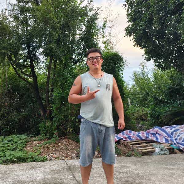 32岁岁浙江单身帅哥 - 阿坝吉缘网