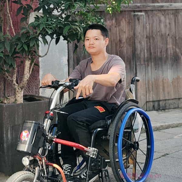 33岁岁湖北单身帅哥 - 阿坝吉缘网